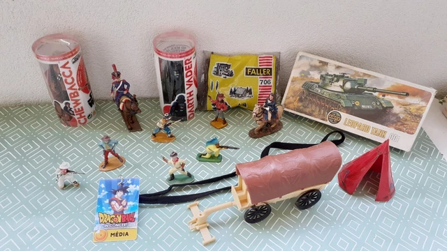 Gros lot de jetons poker jeux de saloon anciens certains monogrammés