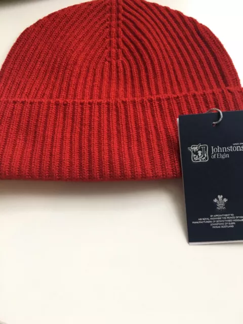 Johnstons Made In Scotland Crimson Red Hat Ribbed 100% Cashmere Beanie  RRP £70