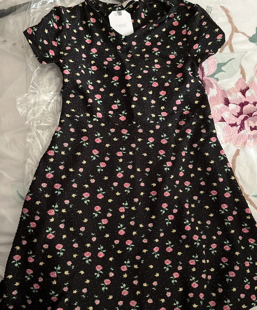 BNWT Next Pretty Girls Navy Floral dress age 7 years