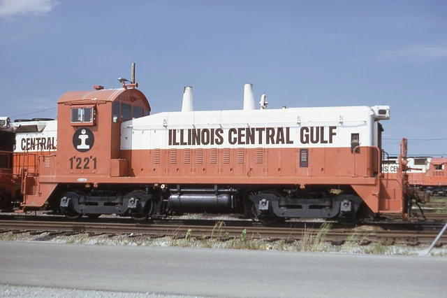 Illinois Central Gulf Railroad     #1221    Original Kodachrome  Slide