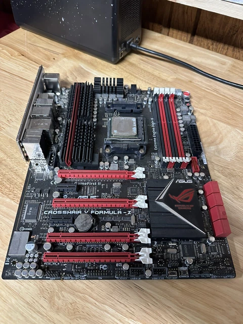 ASUS Crosshair V Formula-Z Republic of Gamers, AM3+, AMD Motherboard ASUS Crosshair V Formula-Z Republic of Gamers, AM3+, AMD Motherboard