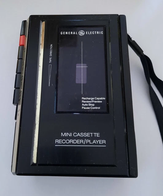 VINTAGE GENERAL ELECTRIC Mini Cassette Recorder/Player Model 35303A