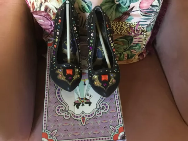 GORGEOUS RARE Irregular Choice Rosie Joy Black Jewelled Court