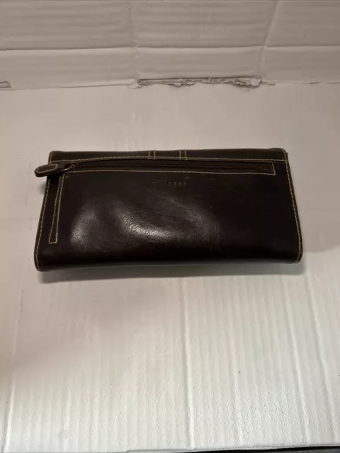 Villager Ladies by Liz Claiborne Genuine Leather Wallet Dark Brown