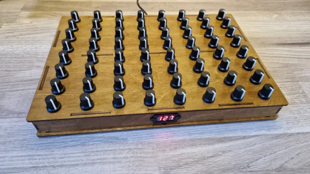 Usb Midi and DIN MIDI Controller 64 knobs DAW wooden