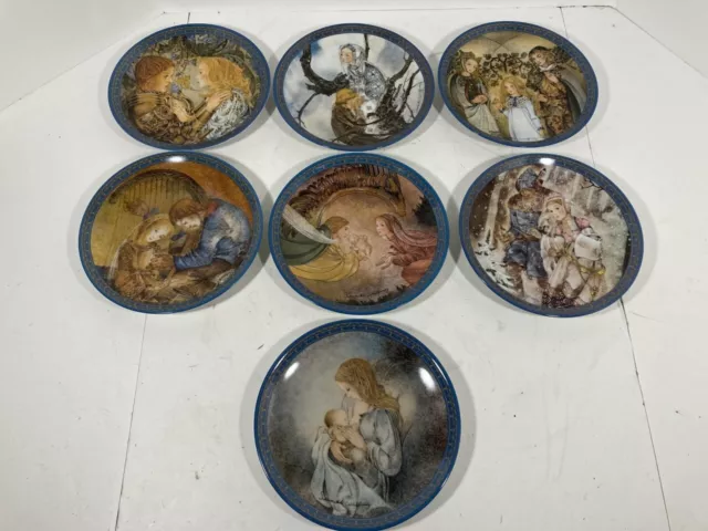 Konigszelt Bayen Sulamith Wulfing Christmas - Set of 7 Porcelain Collector Plate