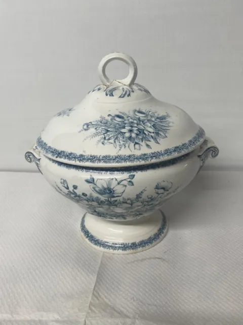 Ancienne soupière Villeroy & boch en porcelaine made in saar-Basin