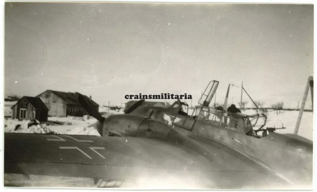 Orig. Foto Messerschmitt Bf 110 Flugzeug m. Wappen Flugplatz KIRKENES Norwegen