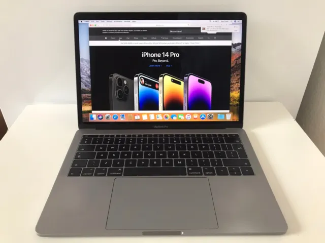Apple MacBook Pro 2017, 13"" (256 GB SSD, Intel Core i5, 16 GB) computer portatile