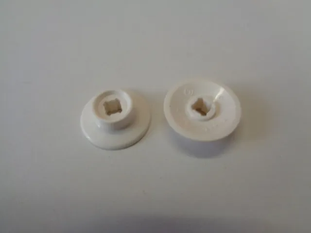 LEGO 2 Train Wheel Small, Hole Notched for Wheels Holder Pin white (50254)