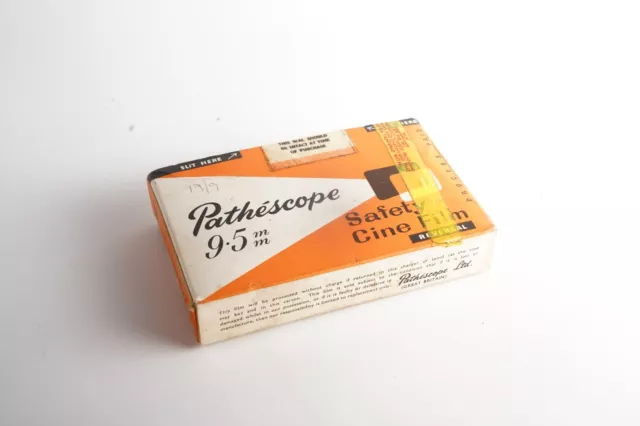 Pathescope PCF 9.5mm H Charger Colour Cine Film Cassette Dec 1964 UNOPENED