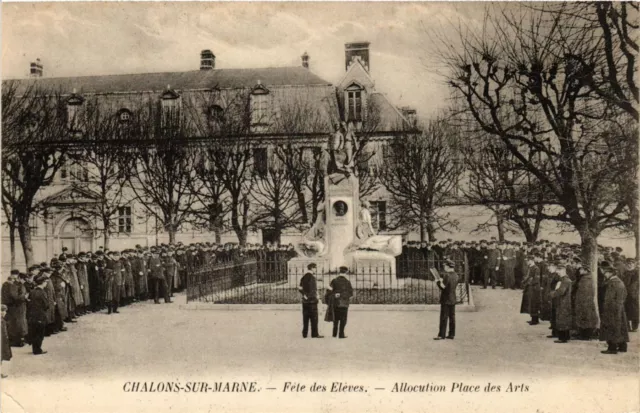 CPA CHALONS-sur-MARNE - Fete des Eleves - Allocation Place des Arts (743050)