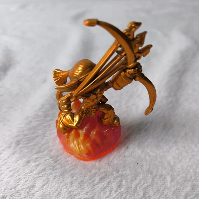 Skylanders Giants: Exclusive Golden Flameslinger Action Figure