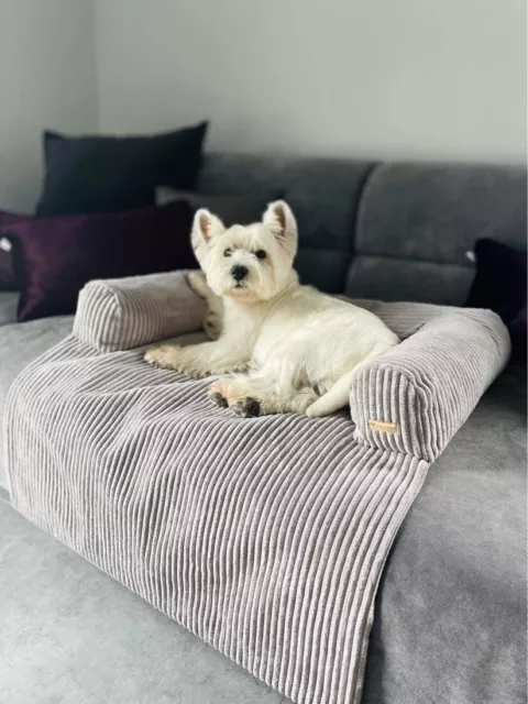 Lit confortable pour le chien à poser sur le canapé 3