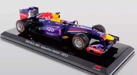 Voiture Formule 1 - Red Bull Rb9, Sebastian Vettel (2013) / Altaya, 1/24