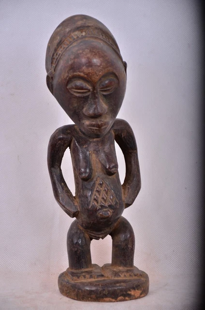African tribal art, Luba statue from democratic republic of Congo.
