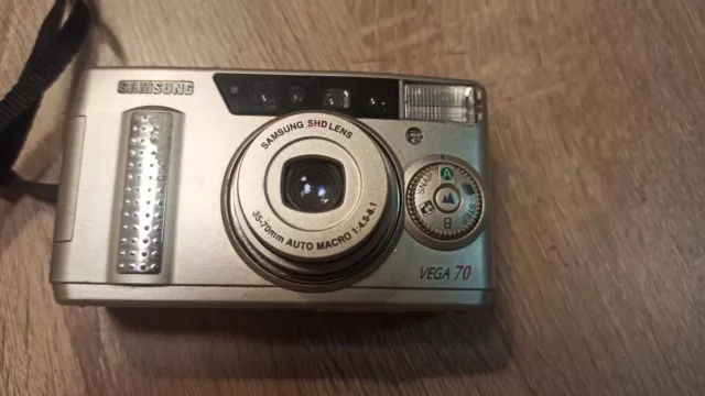 Samsung Vega 70D 35 mm Film Point & Shoot Camera Gold Work