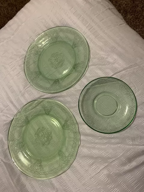 3 Federal Glass uranium depression glass dessert plates Georgian lovebirds