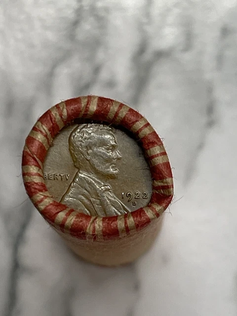 Small Cent Roll 1922 d Wheat Cent & 1904 Indian Head Cent Ends  (Unsearched)