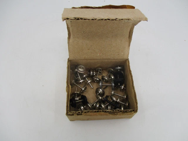 Essieux Métalliques Jouef Pour Modélisme Ferroviaire HO (1:87) - Lot De 12 Essieux Isolés, Diamètre 11.6 Mm - Occasion, Voir Description