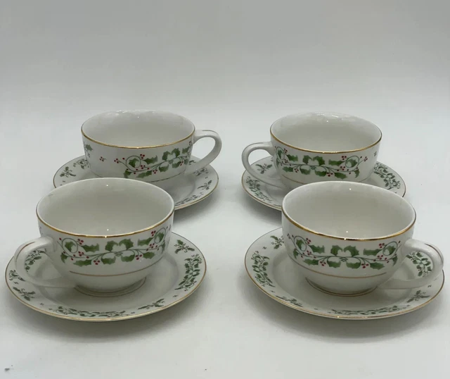 Gibson Everyday Christmas Charm Cup & Saucer Holly Berry Set of 4 Tea Coffee Cup