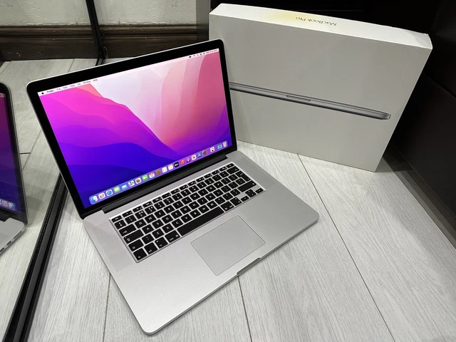 Apple MacBook Pro Retina 15.4" Mid 2015 512GB SSD 16GB Ram 2.5GHz Core i7 M370X