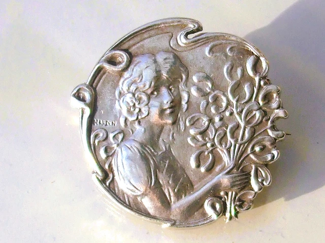 Broche Décorative en Forme de Clarinette, Plaquée Or, Instrument de Musique avec Boîte