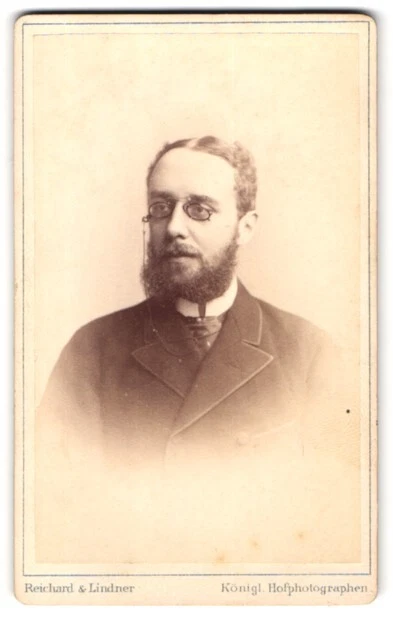 Fotografie Reichard & Lindner, Berlin, Unter den Linden 54 /55, Portrait stattl