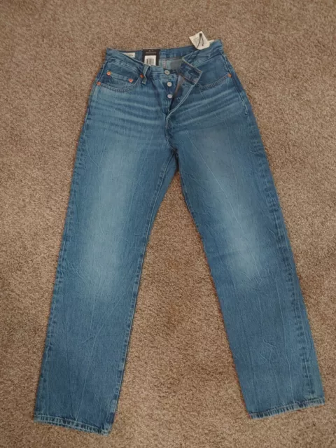 Mens Levis 501 26x32 NWT. 90s Vintage Straight Jeans Blue  Medium Wash Denim