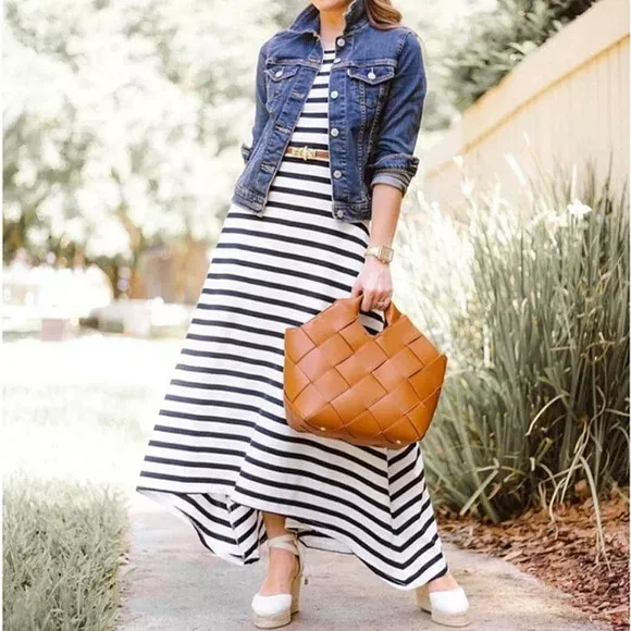 J. Crew Size Medium Striped Sleeveless High-Low Maxi Dress Navy Blue White AO477