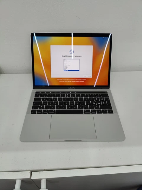 Apple MacBook Pro 2019 touchbar 13.3" (128GB SSD, Intel Core i5, 3,90 GHz, 8GB)