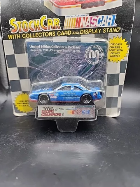 Michigan International Speedway -1992 Racing Champions -Track Car #92-1:64