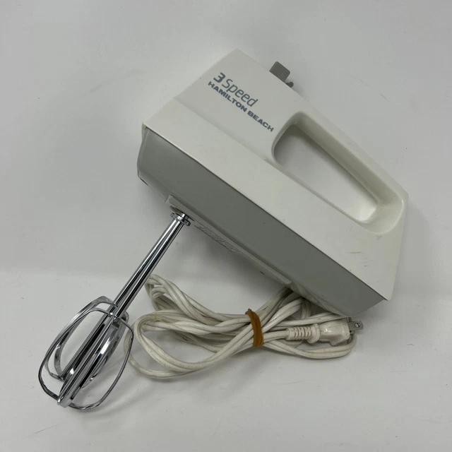 VINTAGE HAMILTON BEACH Scovill Mixette Hand Mixer Model 230 3 Speed