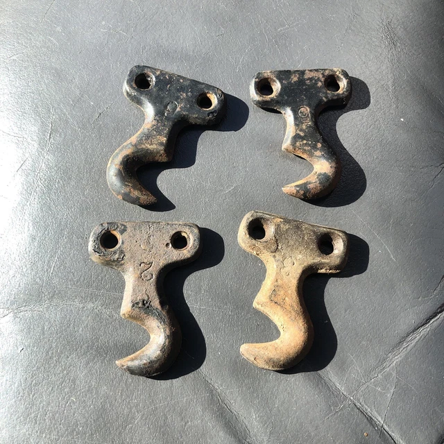 SINGER TREADLE SEWING MACHINE DRAWER FASTENERS/ HOOKS 4 Pcs. Parts