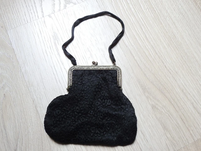 Ancien Sac De Bal / Minaudiere En Dentelle Noire, Interieur En Satin Blanc