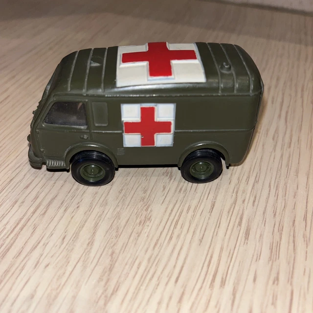 Véhicule Miniature Dinky Toys - Ambulance Militaire, Fabrication Française Meccano - Occasion TBE