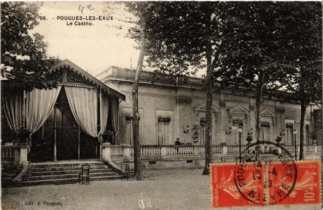 CPA POUGUES-les-EAUX - Le Casino (457289)