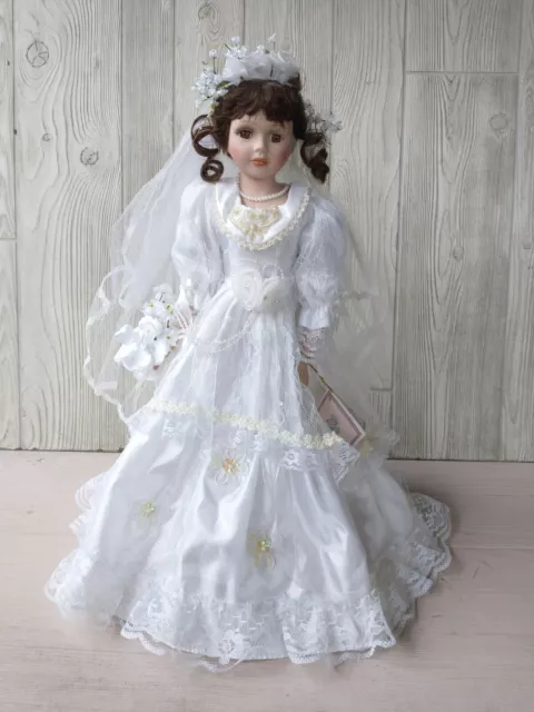 limited edition kinnex  doll porcelain with sign with tag &stand