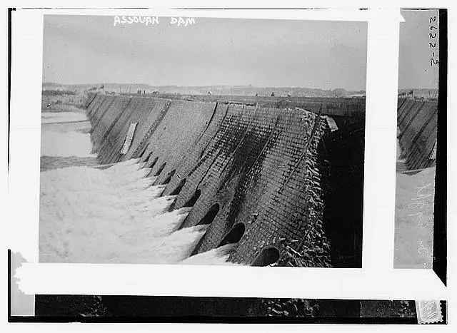 Assouan Dam,Aswan Low Dam,Old Aswan Dam,Egypt,1910-1915,water,River Nile