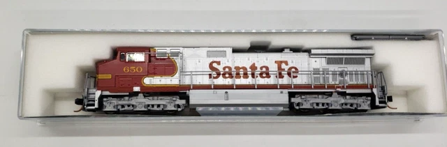 Kato N Scale 176-3502 GE C44-9W Santa Fe ATSF #650