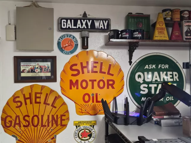 Quaker State Motor Oil, Metal Bubble Sign (Original, Made in USA, 24") Gas, Can