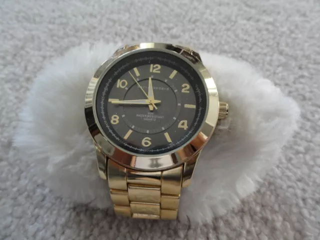 Harve benard stainless outlet steel men's watch