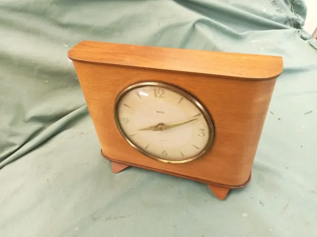 Vintage Wooden Smiths Mantle Clock Time Saving Movement Mid Century 3