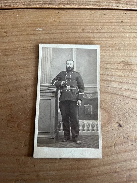 CDV militaire 1860-70 Fotografia de San Sebastian. Capitaine Chasseurs CDV militaire 1860-70 Fotografia de San Sebastian. Capitaine Chasseurs