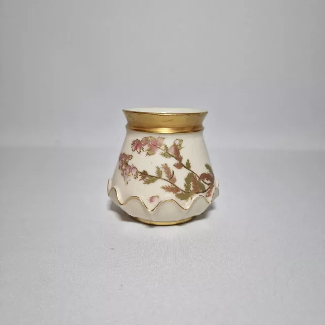 royal worcester small vase Circa 1800s Floral Design Gilt Rim Rd No 959/ 991