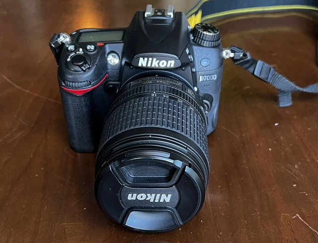 Nikon D7000 16.2MP DSLR Camera + AF-S 18-105mm Lens & Accessories