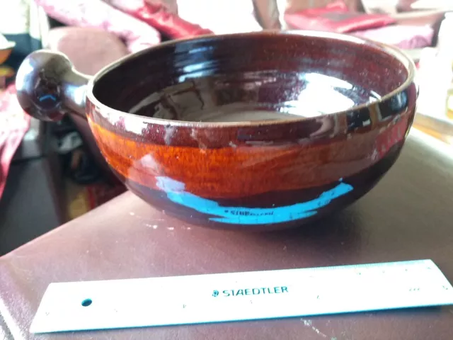 Vintage Studio Pottery Earthenware Rich Brown Glaze Handled Soup Bowl. 14cmRimDi