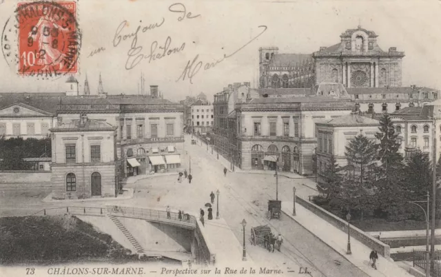 CPA 51 CHALONS on MARNE Perspective on the Rue de la Marne
