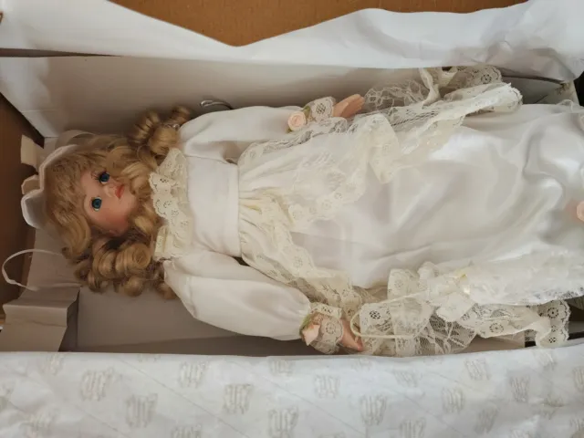 Heritage Signature Collectio Angel Porcelain Doll Bride? In-Box Vintage