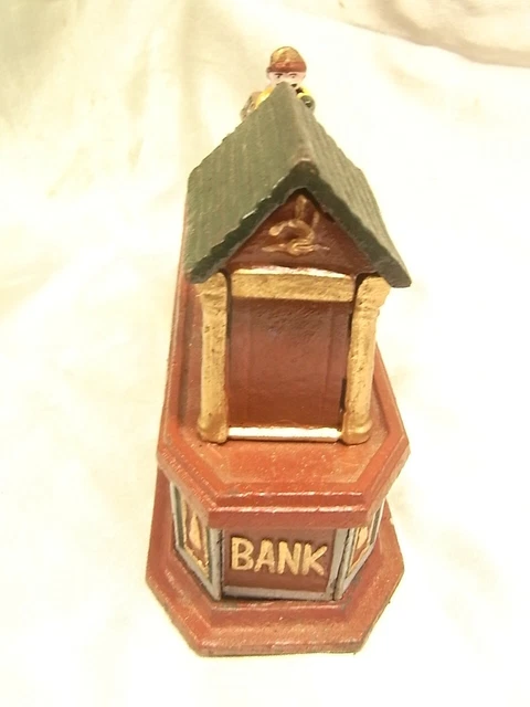 ANCIENNE GRANDE TIRELIRE maison/mairie/banque en fonte toit pagode